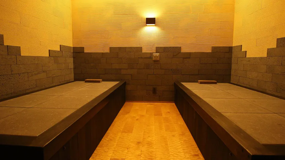 Popular Open-Air Bath Rooms and Seasonal Delicacies of Toyama, Unazuki Onsen Sunyanagi-tei