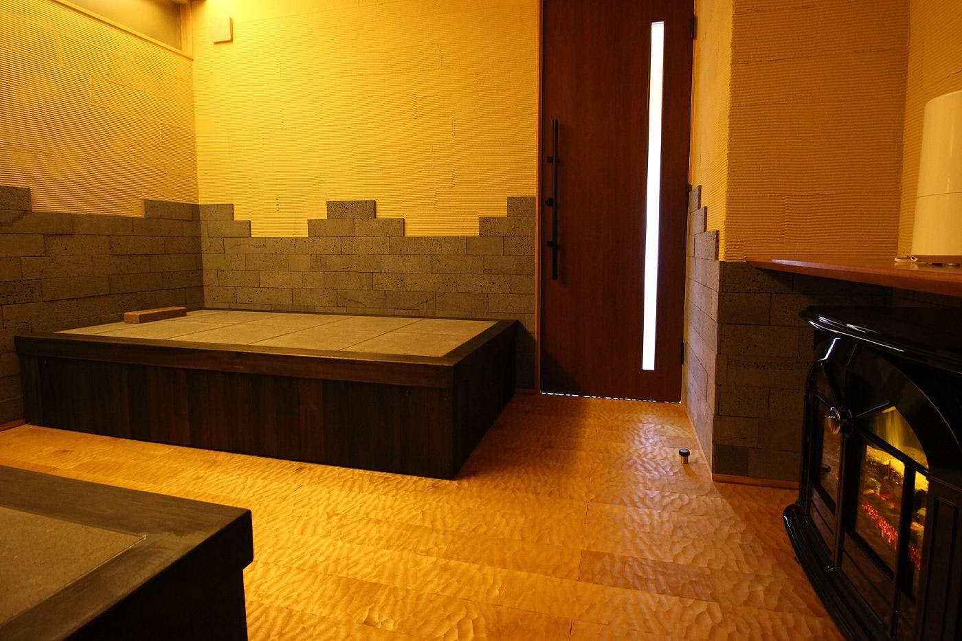 อ่างอาบน้ำหินร้อนส่วนตัว