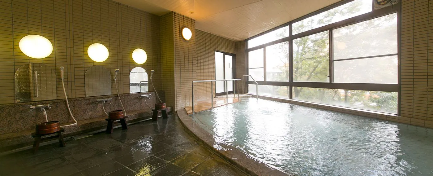 อ่างอาบน้ำในร่ม