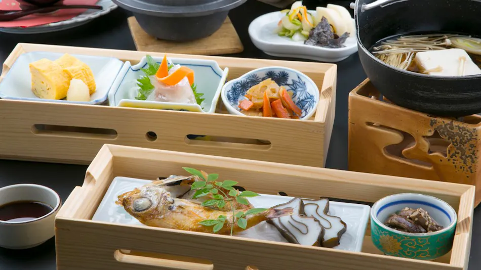 Popular Open-Air Bath Rooms and Seasonal Delicacies of Toyama, Unazuki Onsen Sunyanagi-tei