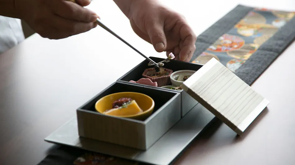 Popular Open-Air Bath Rooms and Seasonal Delicacies of Toyama, Unazuki Onsen Sunyanagi-tei