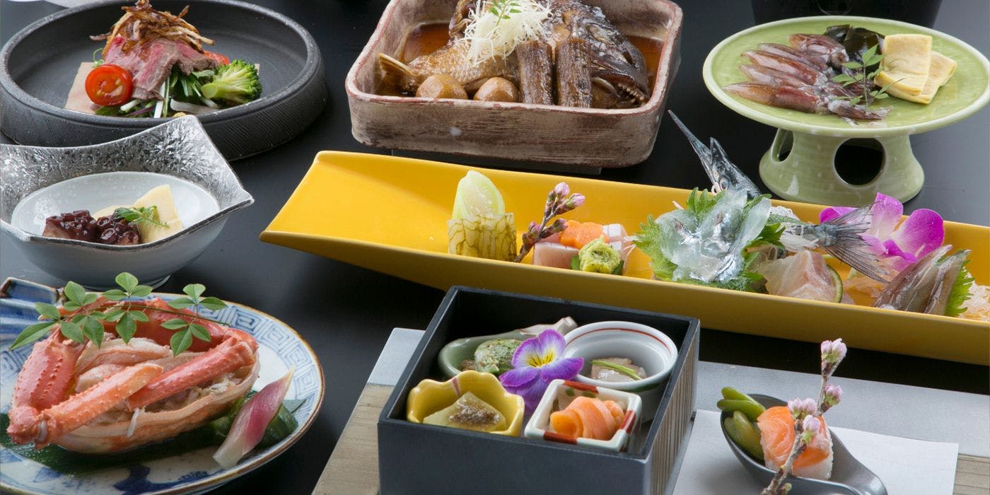 Popular Open-Air Bath Rooms and Seasonal Delicacies of Toyama, Unazuki Onsen Sunyanagi-tei