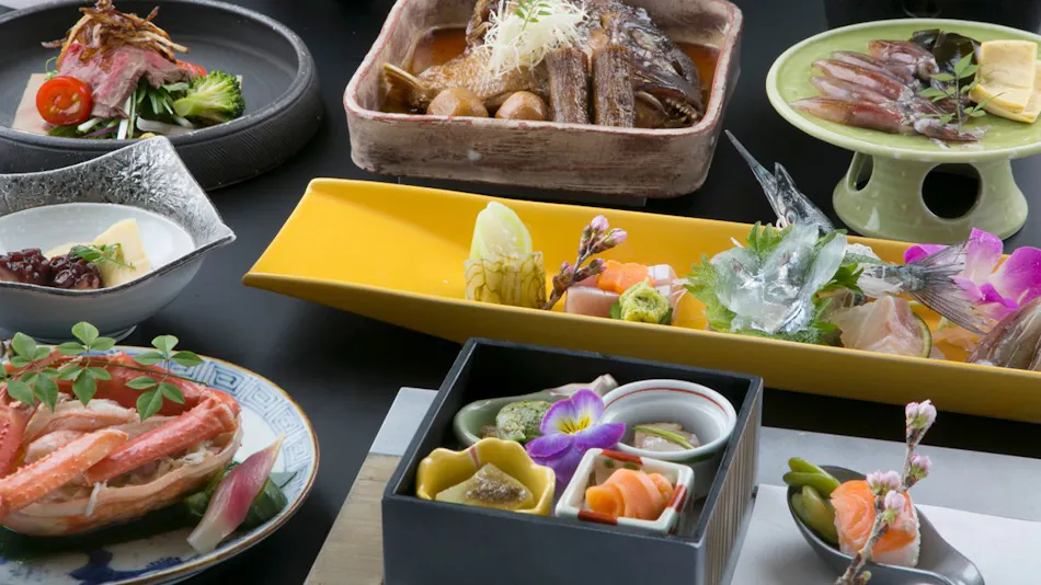 Popular Open-Air Bath Rooms and Seasonal Delicacies of Toyama, Unazuki Onsen Sunyanagi-tei