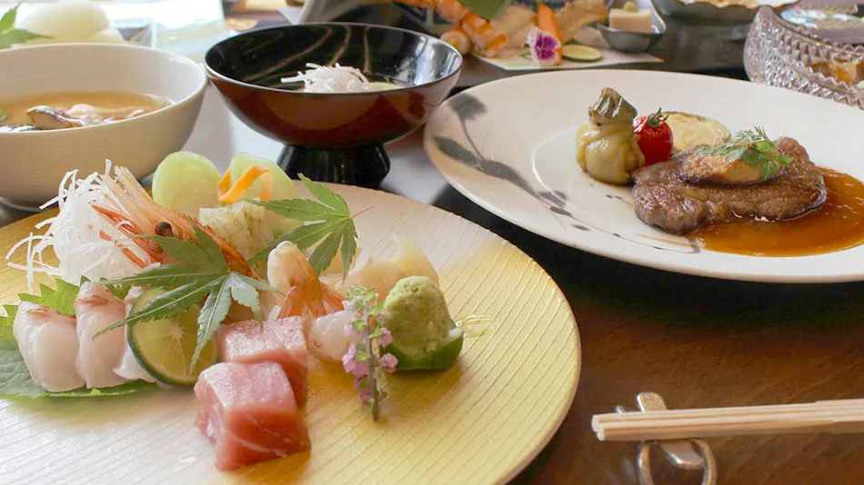Popular Open-Air Bath Rooms and Seasonal Delicacies of Toyama, Unazuki Onsen Sunyanagi-tei