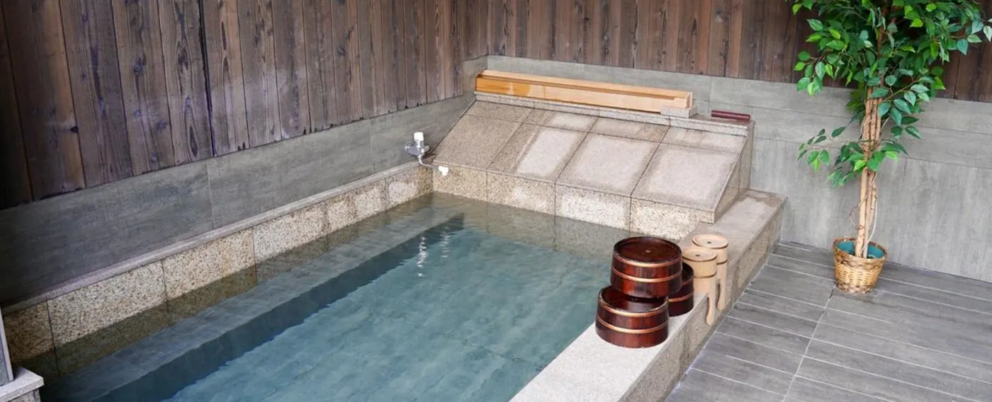 ห้องอาบน้ำรวม