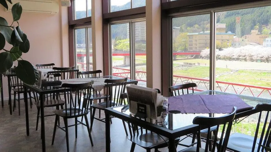 Sakura RiverSide Stay Gero Onsen