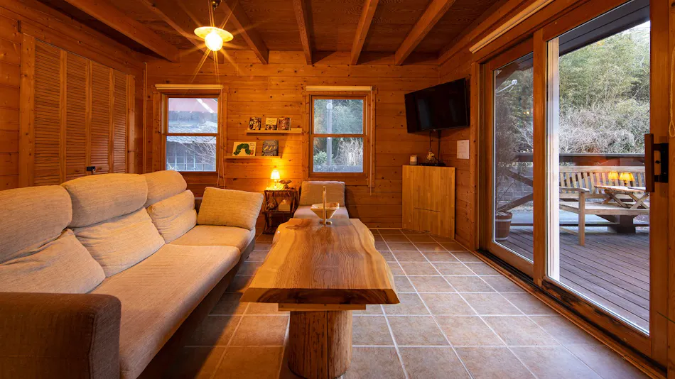 ALL SEASON RESORT NO.2 Birdsong