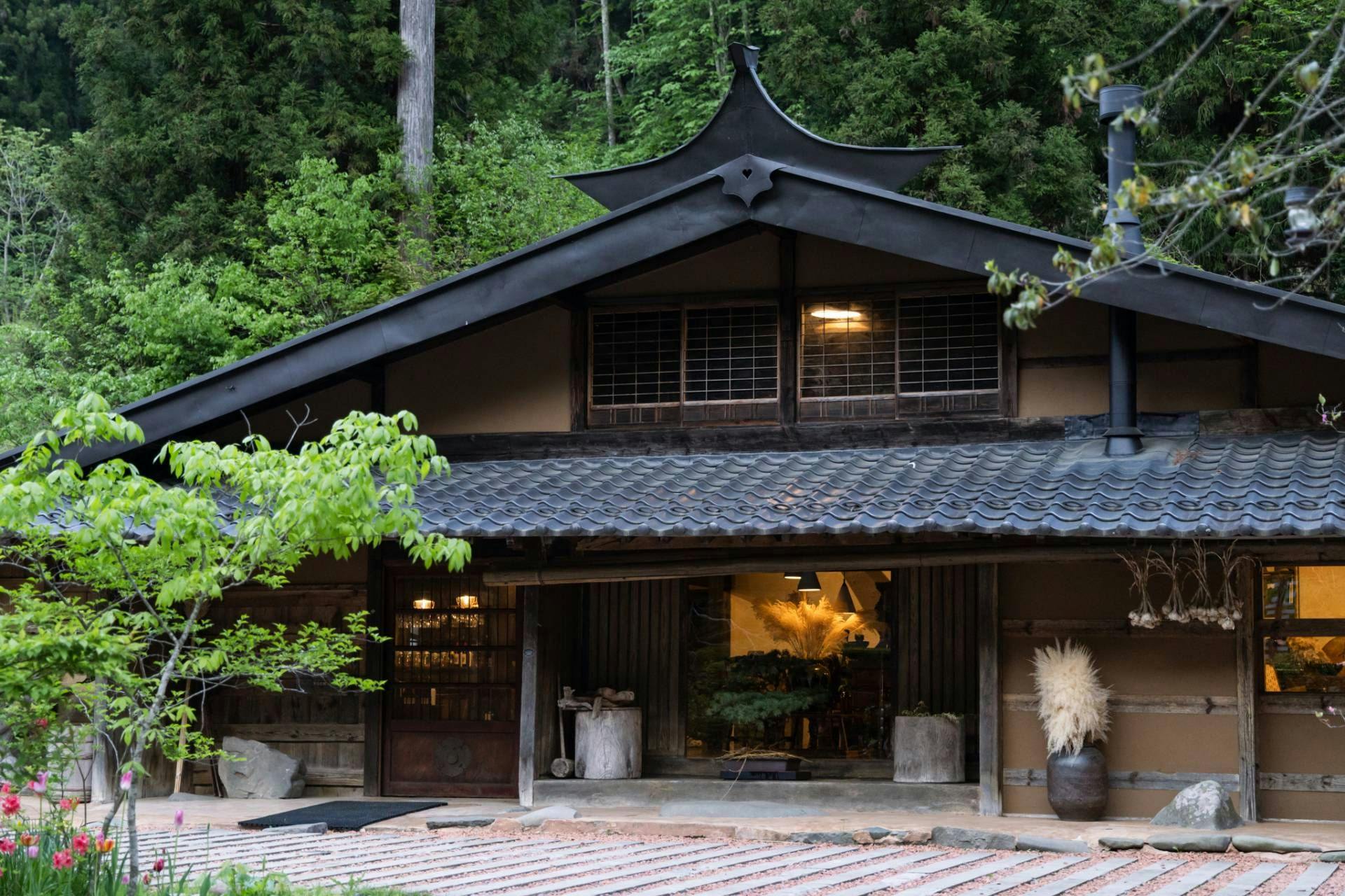 ภายนอกอาคาร