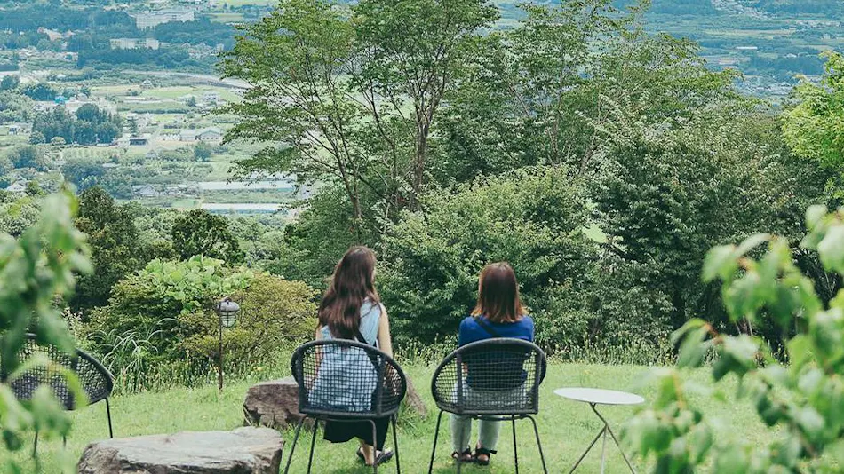 ETOWA KASAMA: Outdoor Resort Close to the Sky and Forest