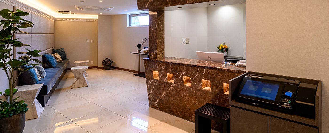 ชั้น 1 แผนกต้อนรับ