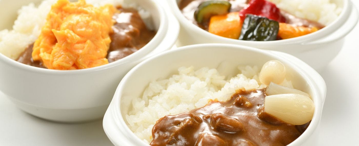お好きな料理でトッピングも！牛タンカレー