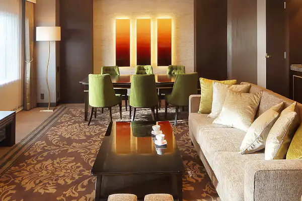 รอยัลสวีท