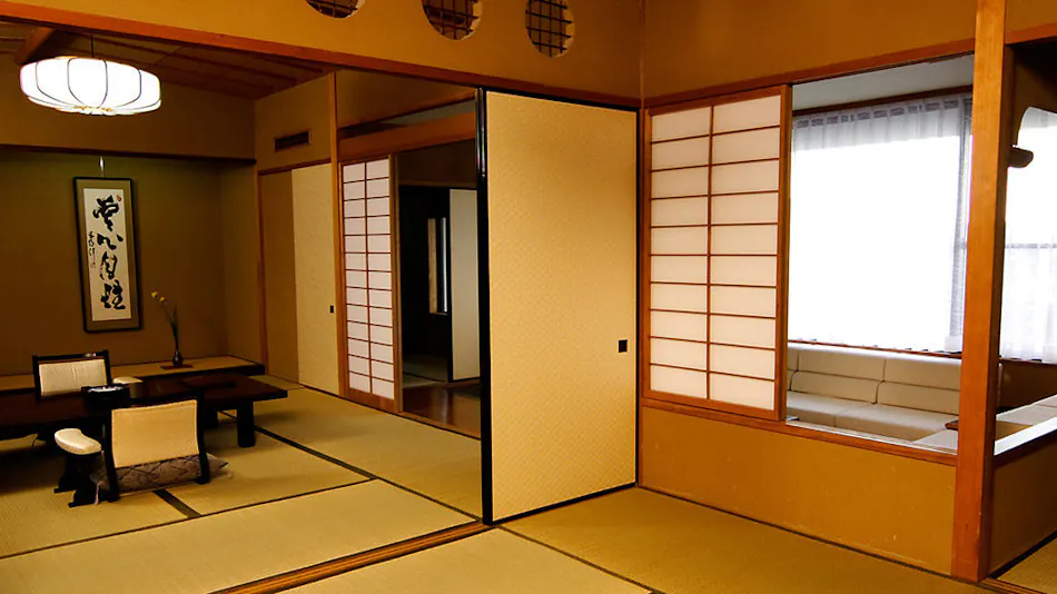 坂聖・玉樟園(旧:玉樟園新井)