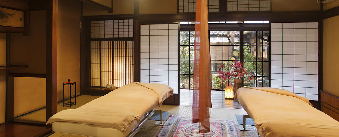本陣平野屋 花兆庵：エステの施術室