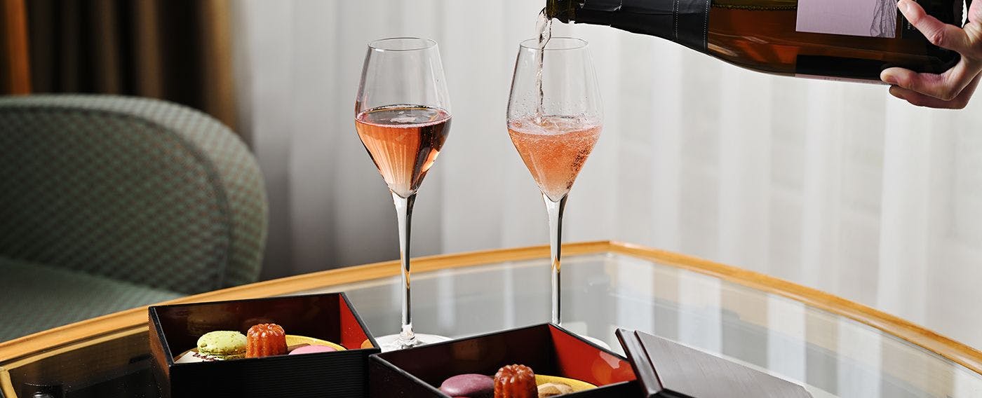 The Prince Kyoto Takaragaike, Autograph Collection