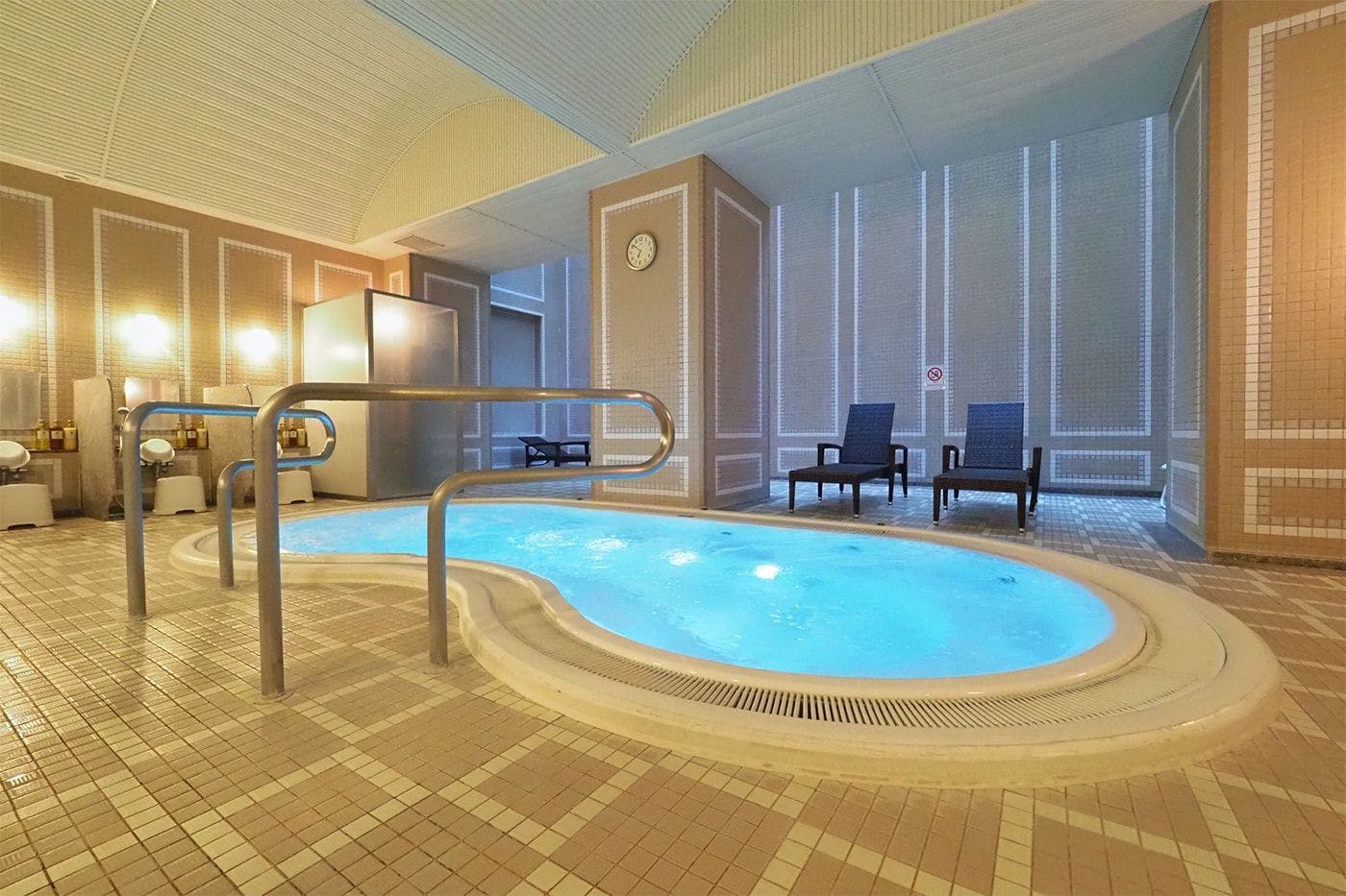 Blower bus untuk pria