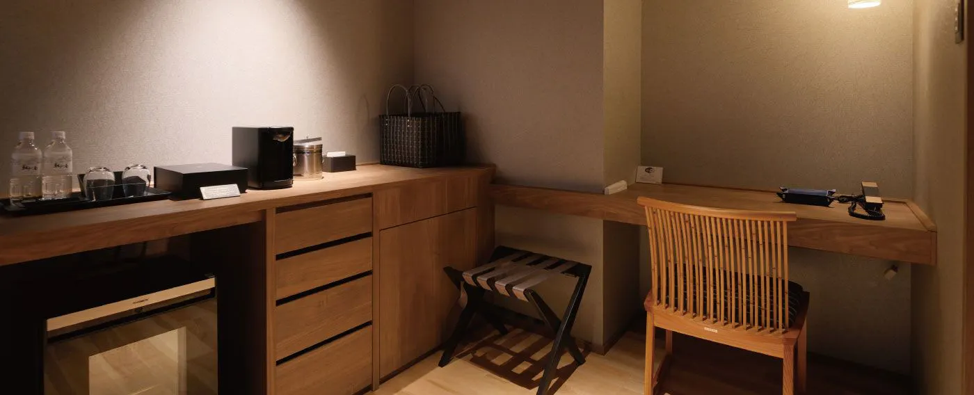 ห้องโอเชียนเอ็กเซ็กคิวทีฟพร้อมอ่างอาบน้ำกึ่งเปิดโล่ง