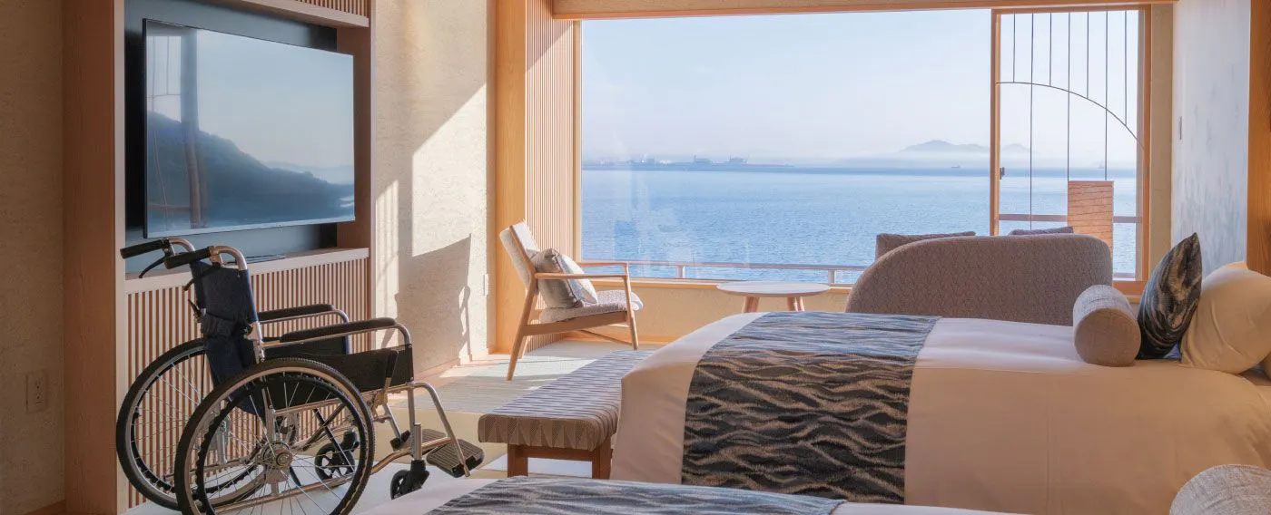 ห้องโอเชียนเอ็กเซ็กคิวทีฟพร้อมอ่างอาบน้ำกึ่งเปิดโล่ง