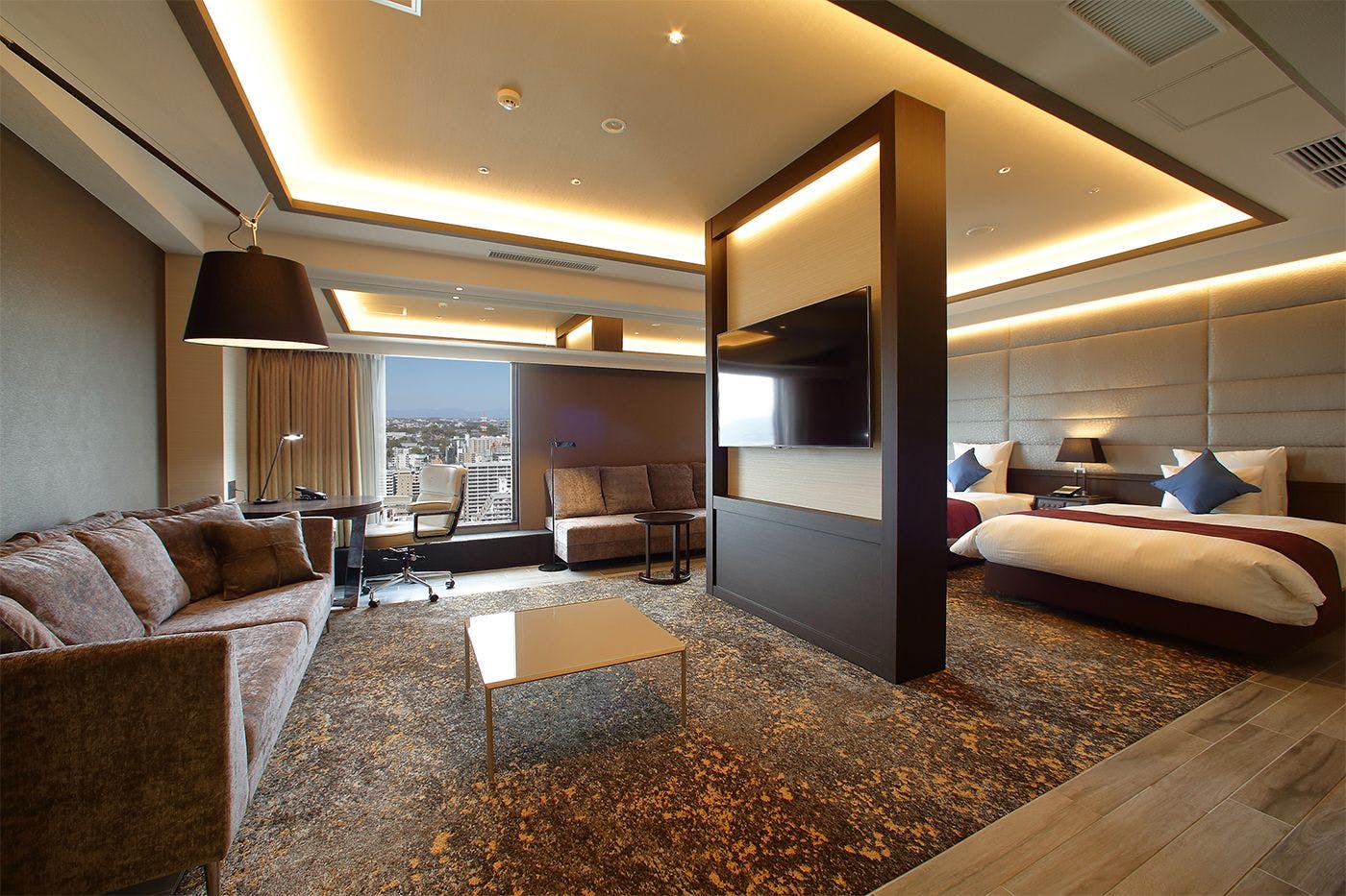 ANA Crowne Plaza Hotel Kumamoto New Sky