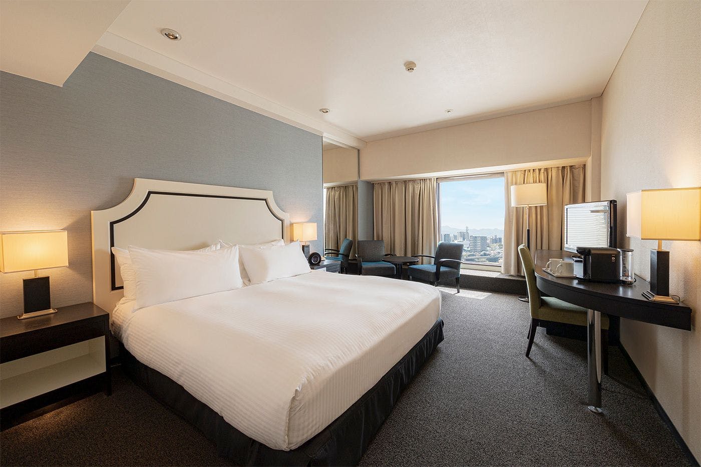 ANA Crowne Plaza Hotel Kumamoto New Sky
