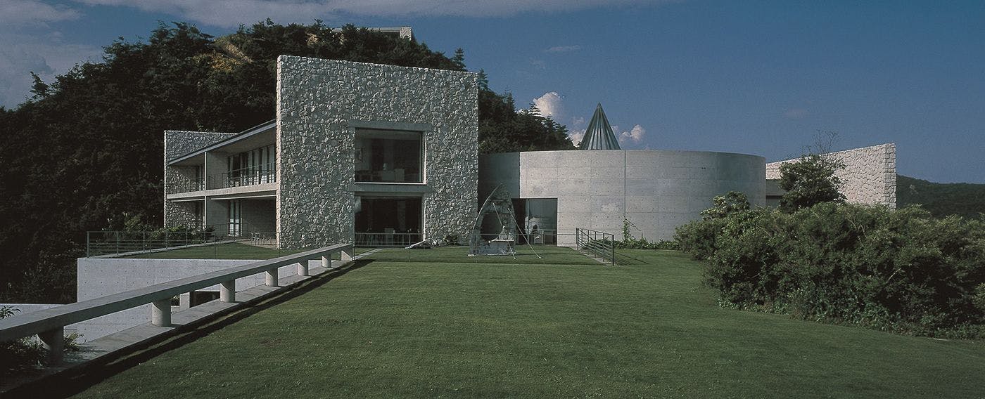 ベネッセハウス の空室状況を確認する 宿泊予約は 一休 Com