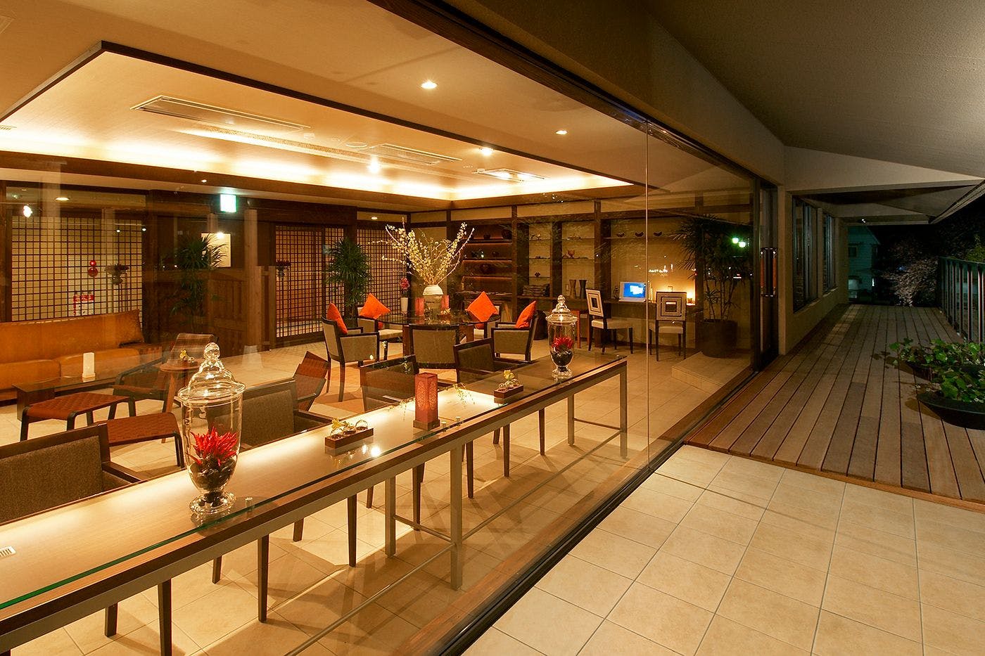 เทอเรสเลานจ์