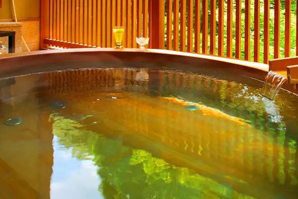 Kamar mandi terbuka pribadi