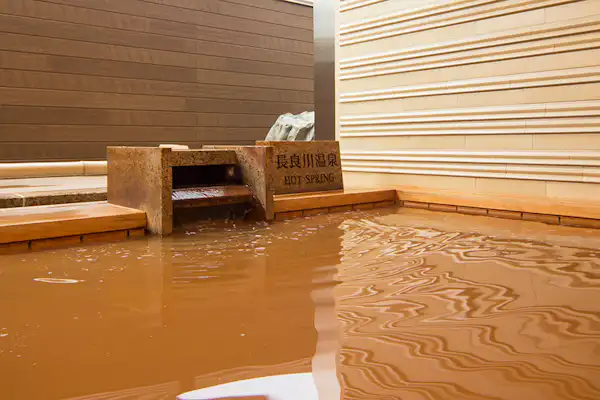 น้ำพุร้อน