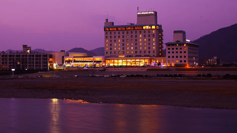 Nagaragawa Onsen Gifu Grand Hotel