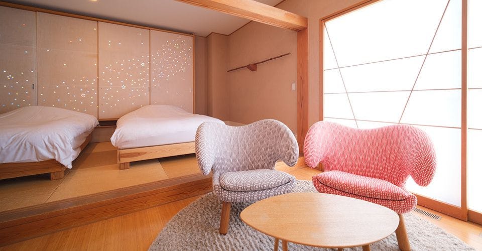 15:40～ 座り心地の良い椅子と寛ぐひと時