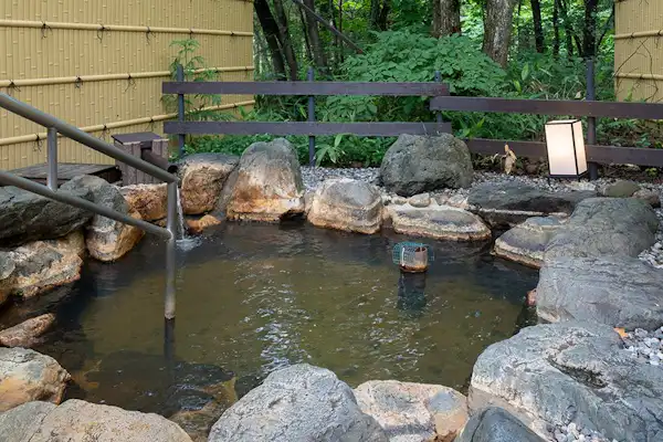 น้ำพุร้อน