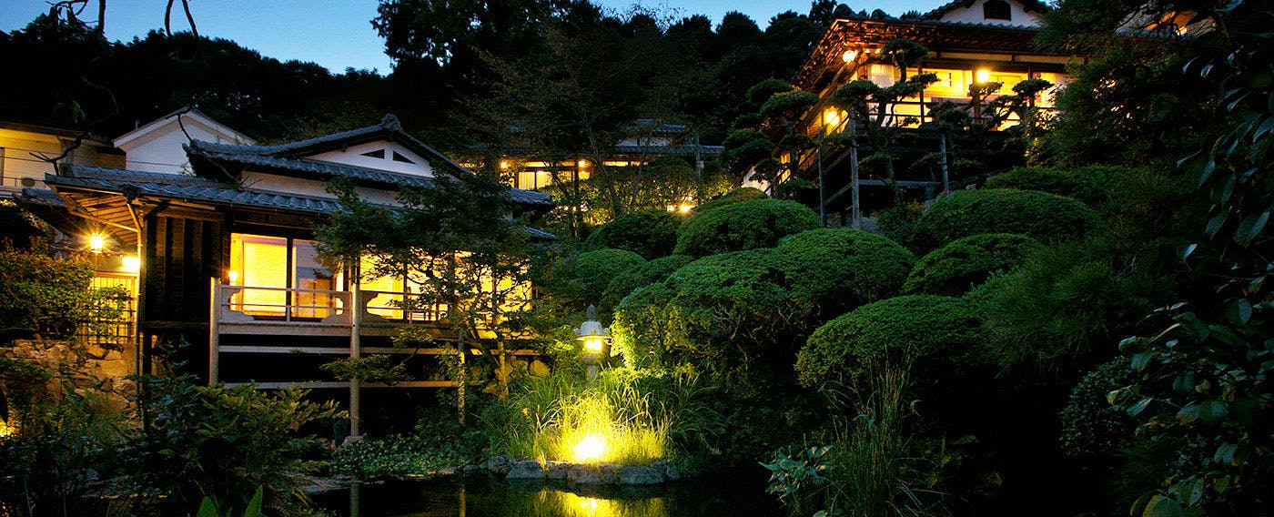 数奇屋造り離れ