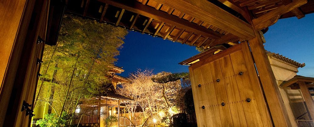 ภายนอกอาคาร