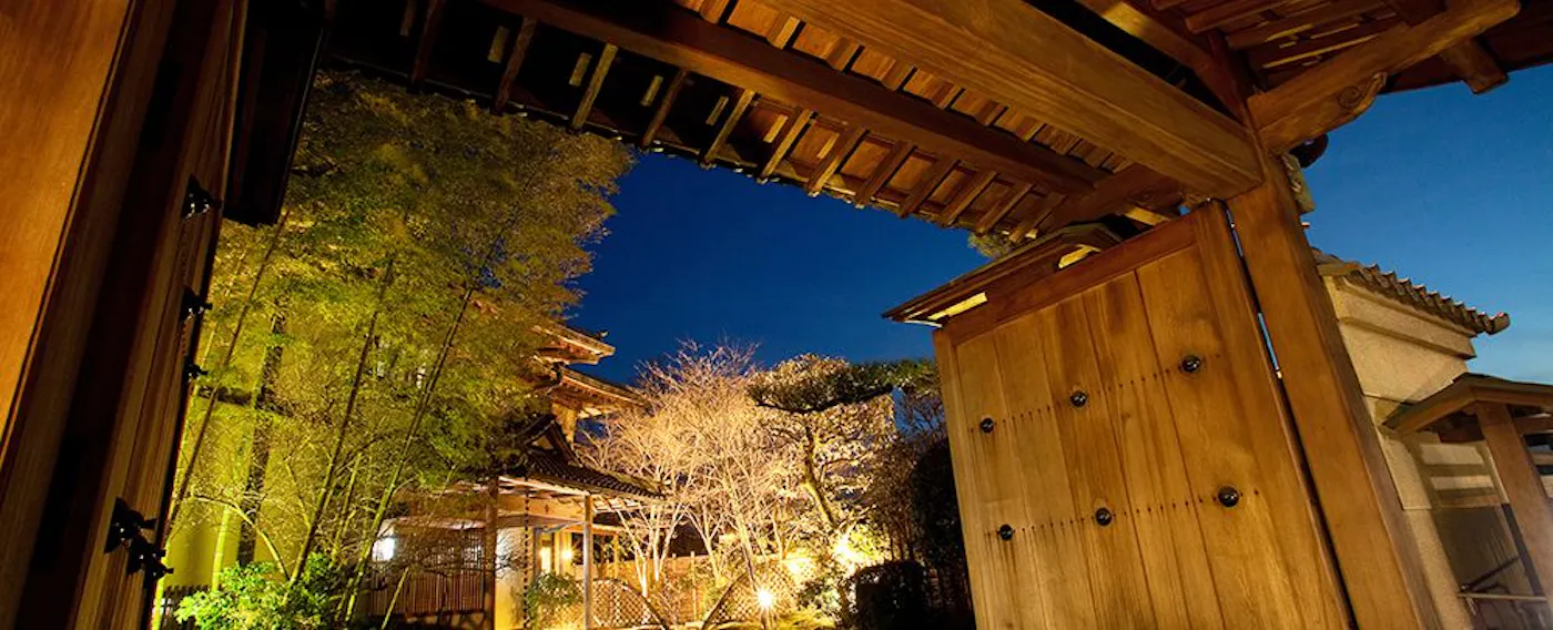 ภายนอกอาคาร