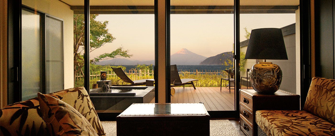 World Heritage Site: Fugaku Gunjo, an Inn with Views of Mount Fuji