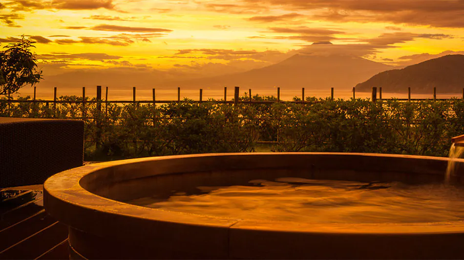 World Heritage Site: Fugaku Gunjo, an Inn with Views of Mount Fuji