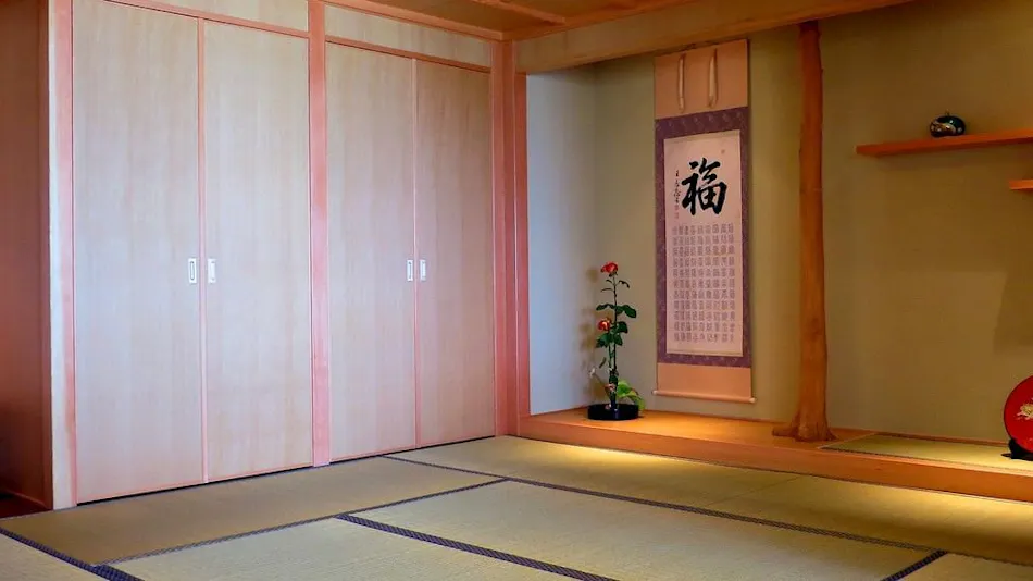 Hyakume Garan