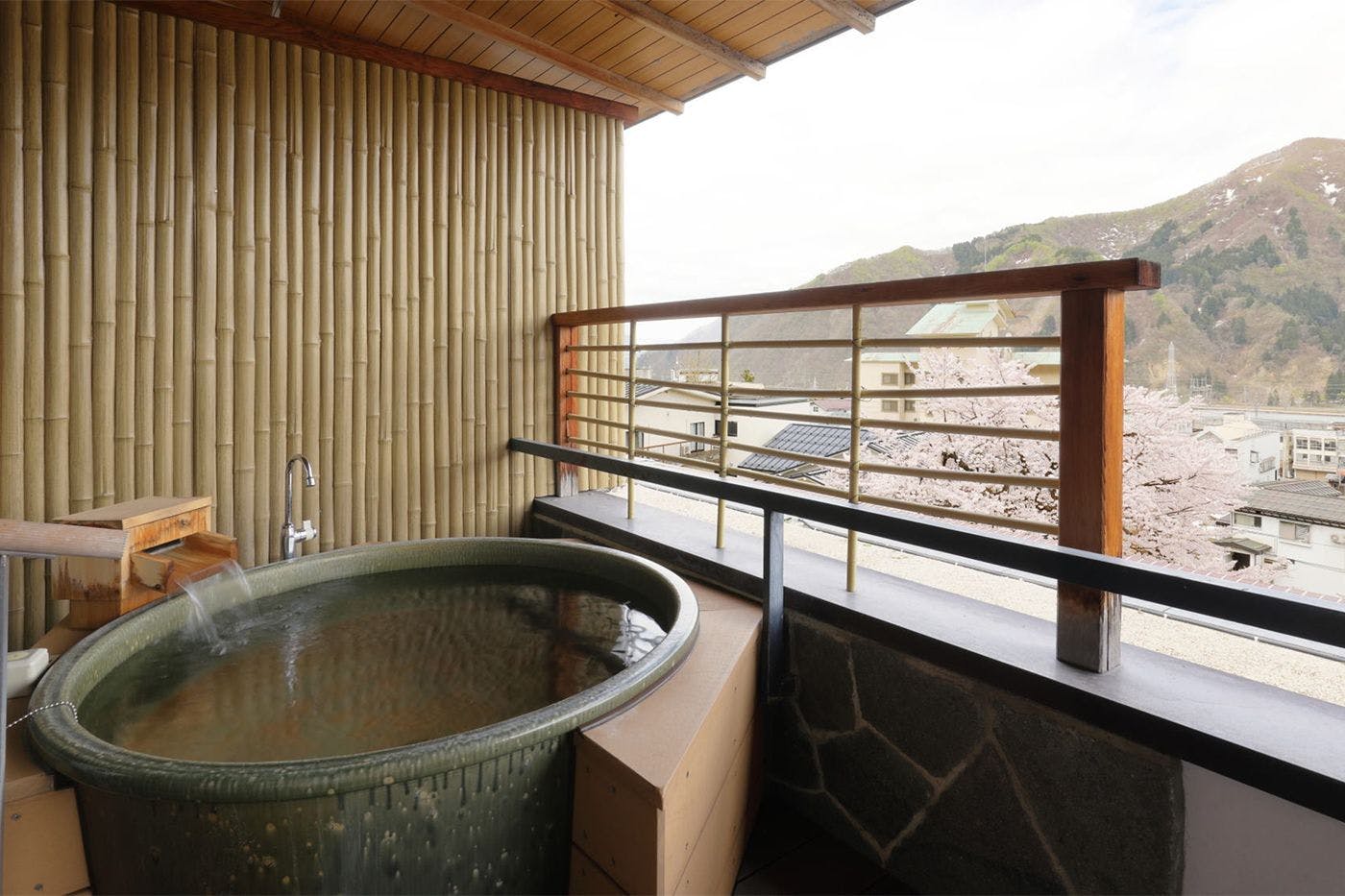 Hotel Futaba: The Inn of Echigo Woven by Water
