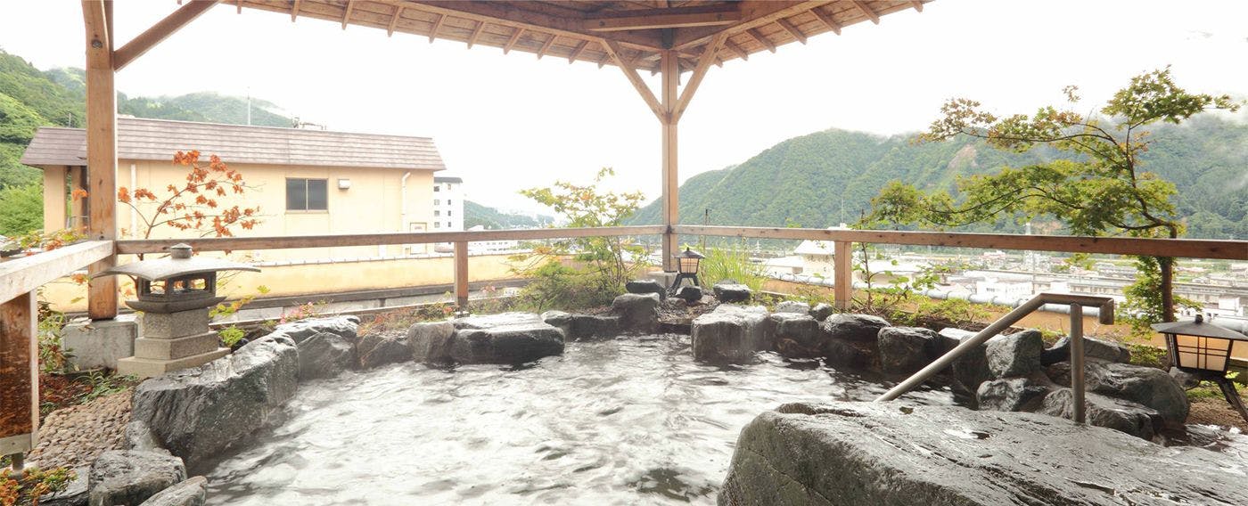 水が織りなす越後の宿　ホテル双葉