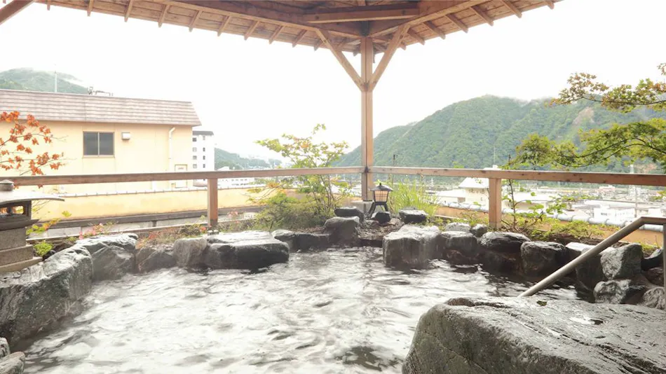 Hotel Futaba: The Inn of Echigo Woven by Water