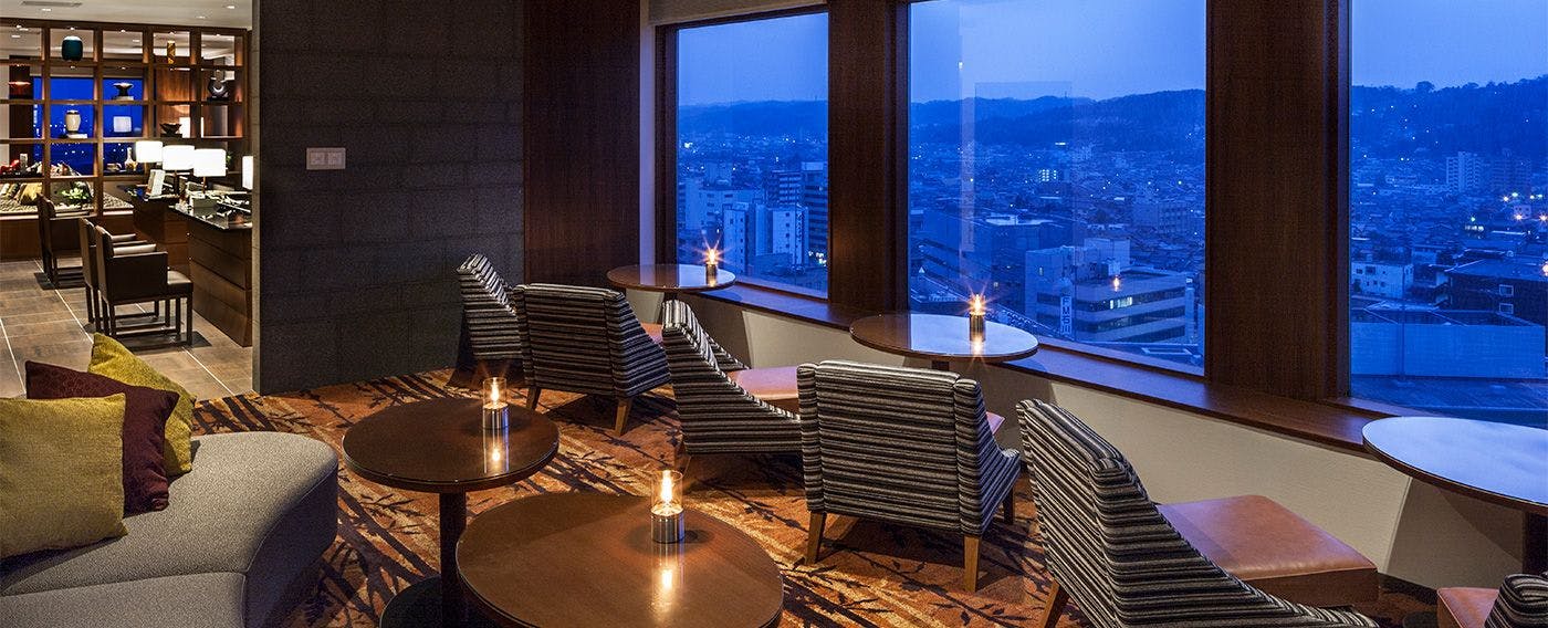 ロビーラウンジ