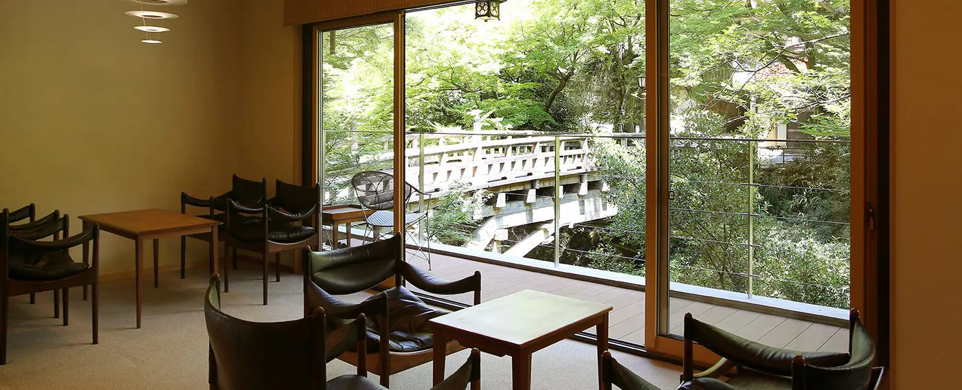 เพลิดเพลินกับความงดงามของทิวทัศน์ในแต่ละฤดูกาลจากล็อบบี้