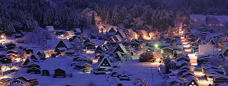 Musim Dingin Shirakawa-go: Pencahayaan Musim Dingin