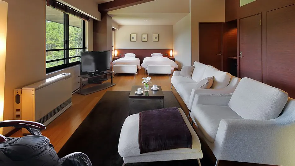 Jikagen-sen 100% Kakenagashi Takayama Ryujin Onsen Ryu Resort & Spa
