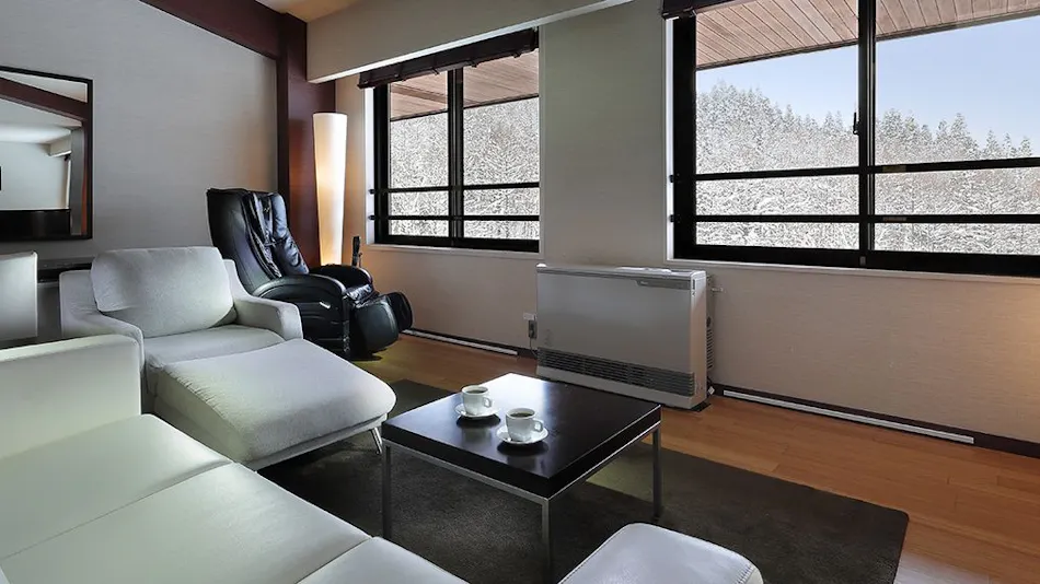 Jikagen-sen 100% Kakenagashi Takayama Ryujin Onsen Ryu Resort & Spa