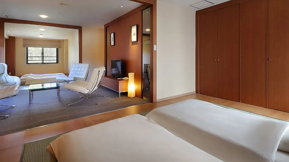 Jikagen-sen 100% Kakenagashi Takayama Ryujin Onsen Ryu Resort & Spa