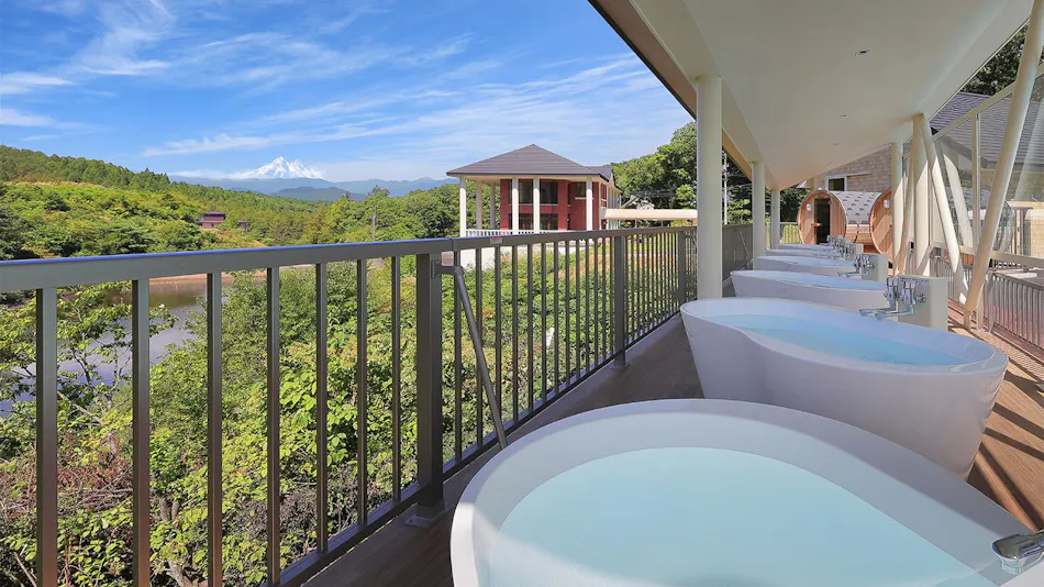 Jikagen-sen 100% Kakenagashi Takayama Ryujin Onsen Ryu Resort & Spa