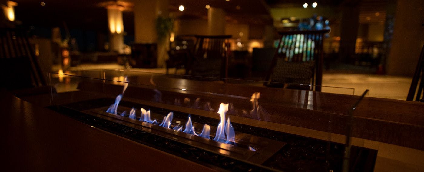 ナイトラウンジ