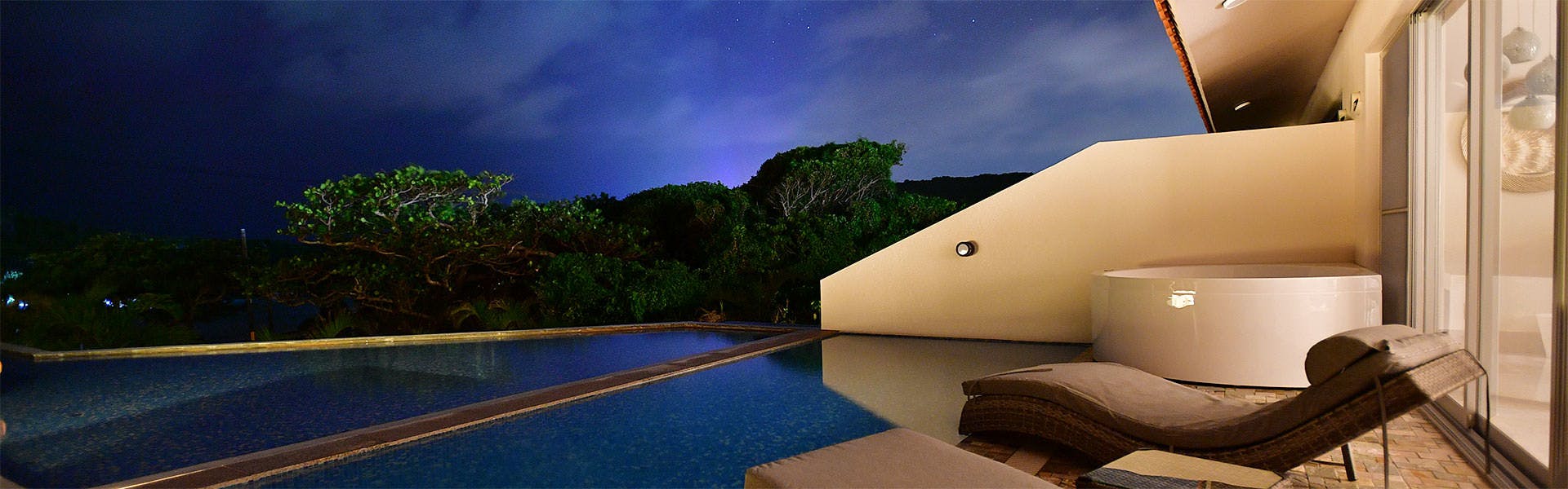 プライベートプール