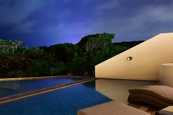 สระว่ายน้ำส่วนตัว